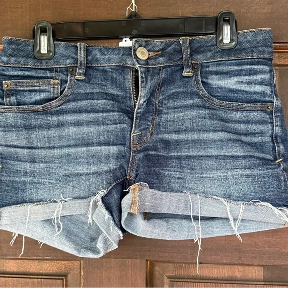 American Eagle Outfitters Blue Jean Shorts Distressed Cutoff - Picture 6 of 6